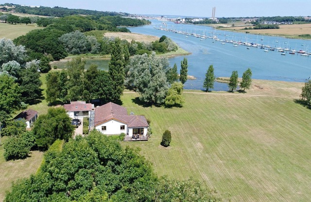 Brickworks and Vines - Luxury Cottages