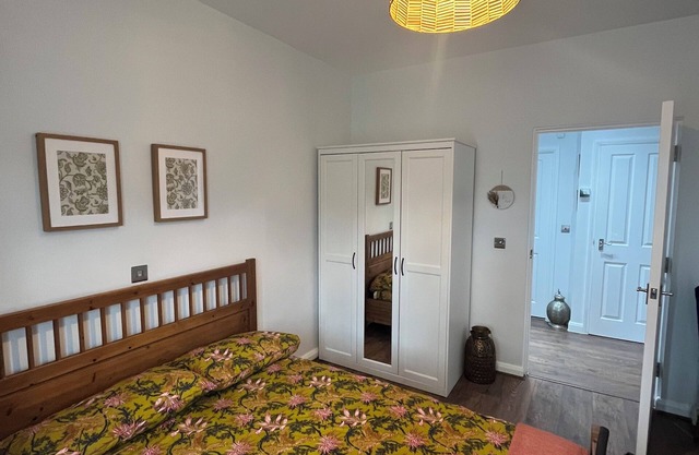 Bright 3BD Family Flat with Garden, Shadwell