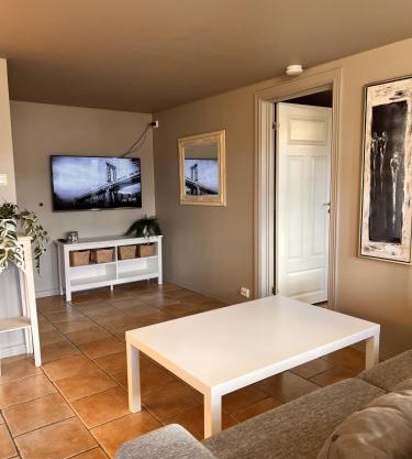 Bright and centrally studio with Oceanview