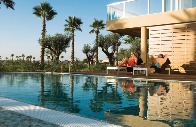 Bright and Spacious Villa for 8 | Private Pool