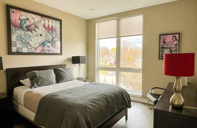 Bright, Colorful & Convenient 1-Bedroom Apartment