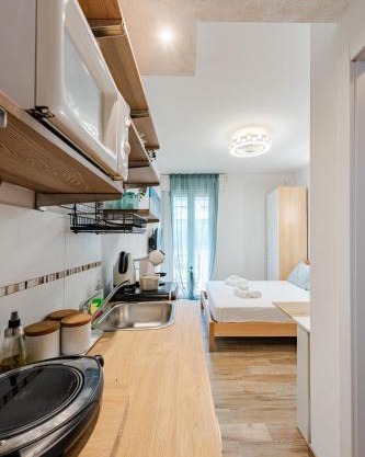 Bright Summer Studio Pool-Parking -30m dal Mare