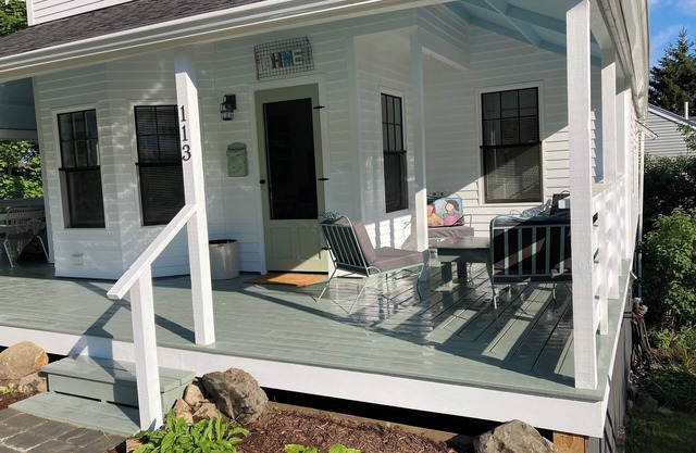 Bright, updated century old cottage two blocks from the ocean
