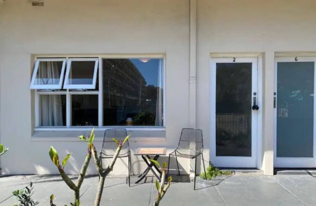 Brilliant Apt by Rottnest Ferry and Fremantle Oval