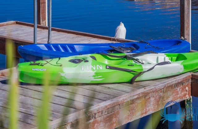 Bring the Boat and enjoy the elegance of canal living