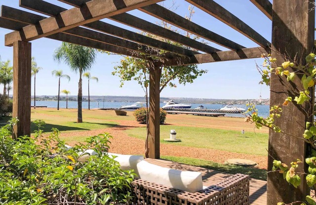 Brisas do Lago : Condomínio Resort Beira Lago uma Hospedagem Única!