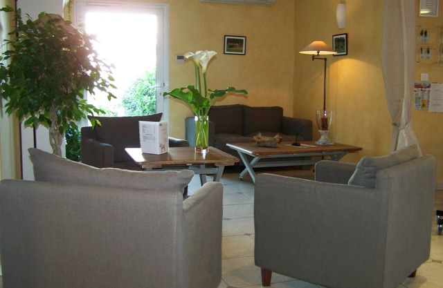 Brit Hotel Du Perche
