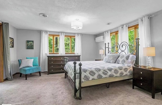 Brookside House 5 mins to downtown Greenville