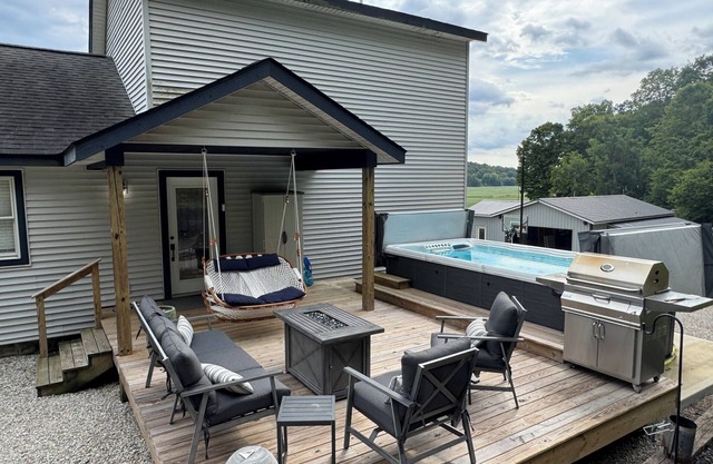 Brown County Home on 135 South SWIM SPA