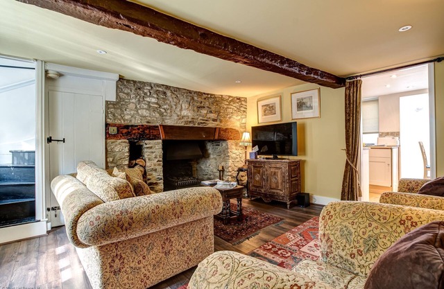Browns Lane | Woodstock Holiday Let | 2 Beds & Sleeps 4