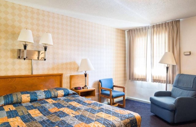 Budget Host Alexandria