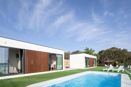 Bungalow 1 con piscina en la playa