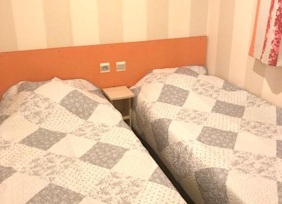Bungalow de 3 chambres avec piscine partagee et jardin amenage a Puget sur Argens