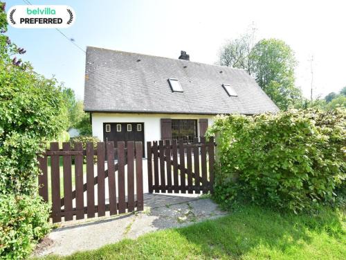 Bungalow in France near Castle & Hiking Trails