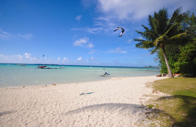 Bungalow Moe Moea by ENJOY VILLAS/2 bdrm with AC/1 bath/beach access