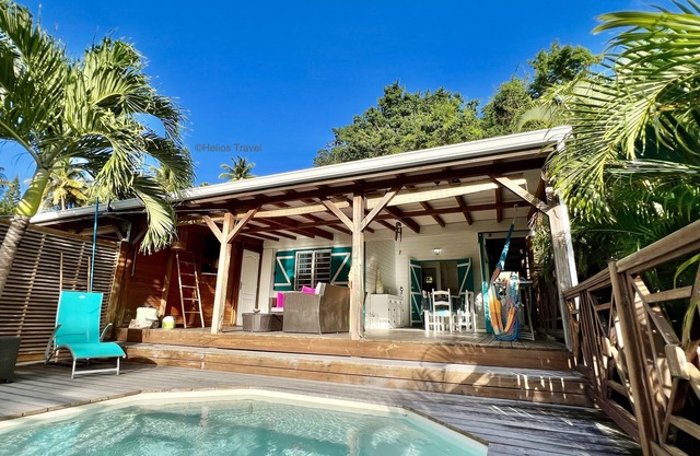 bungalow with private pool