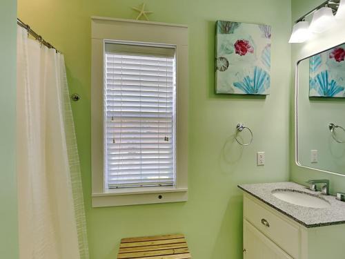 Bungalows at Seagrove #142