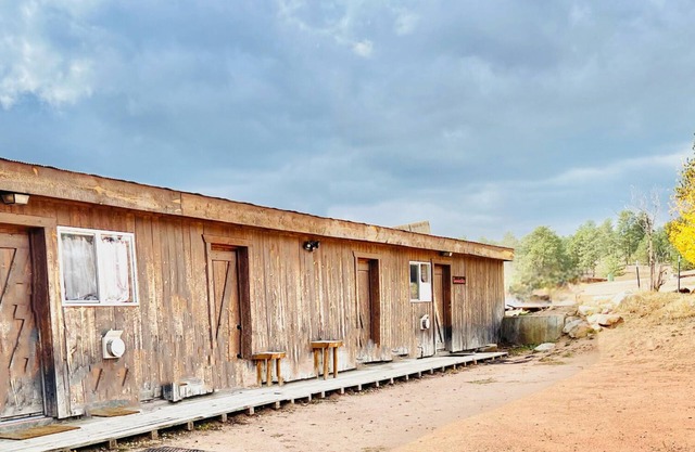 Bunkhouse East Cabin