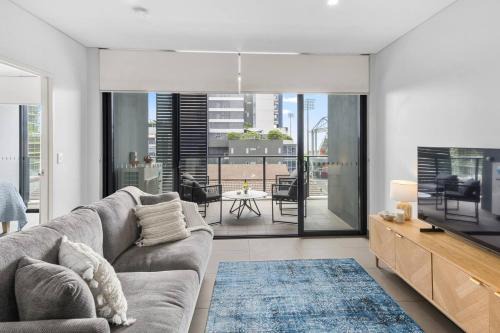 Burelli Beach Escape - Breezy Seaside Charm