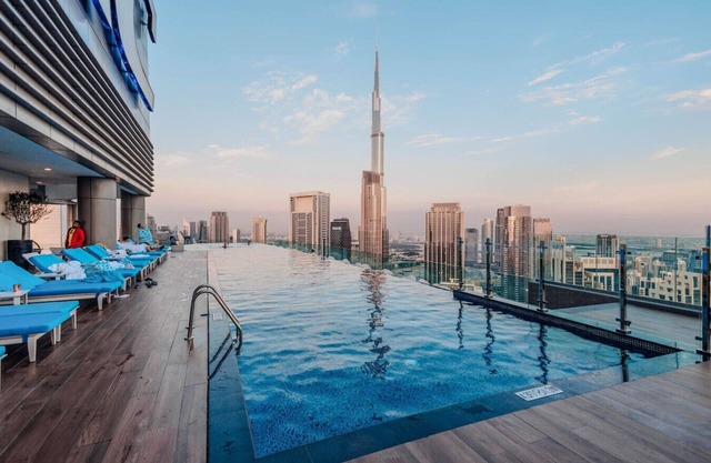 Burj Khalifa view with 5-Star Luxurious Amenities