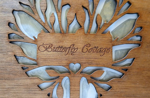 Butterfly cottage, dog friendly, stunning views and walks from the door.