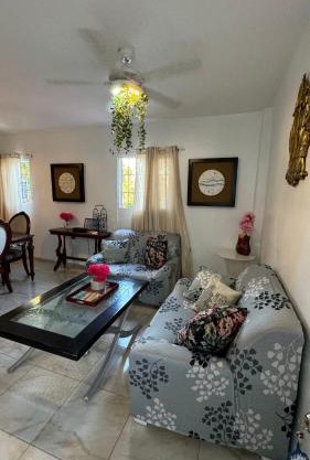 Céntrico con wifi, luz,gas, TV y aire incluido