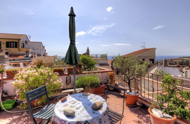 Cà De Liana is one bedroom house for two people