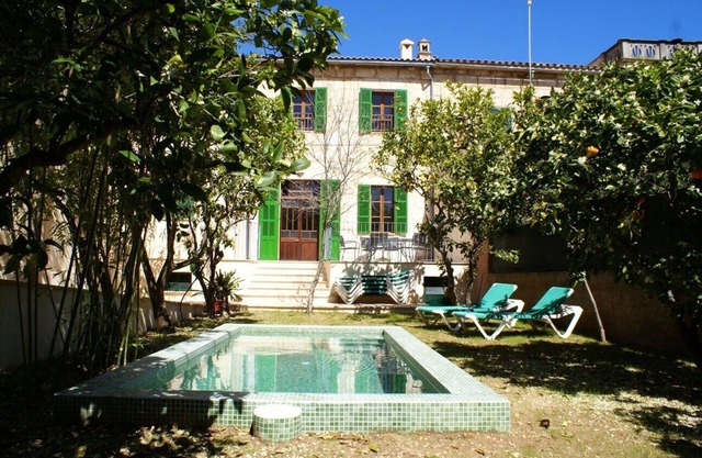 CA NA TONINA, flirty reformed Mallorcan style house