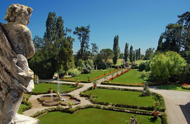 Ca' Marcello - Exclusive Holiday Villa with swimming pool near Venice, Veneto