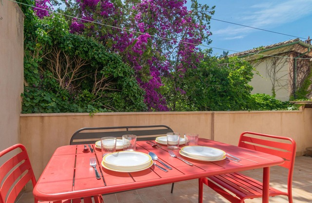 Ca's Pobres - Three Bedroom Chalet, Sleeps 6