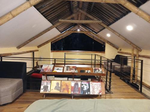 Cabaña de lujo en guadua en bosque de Popayán