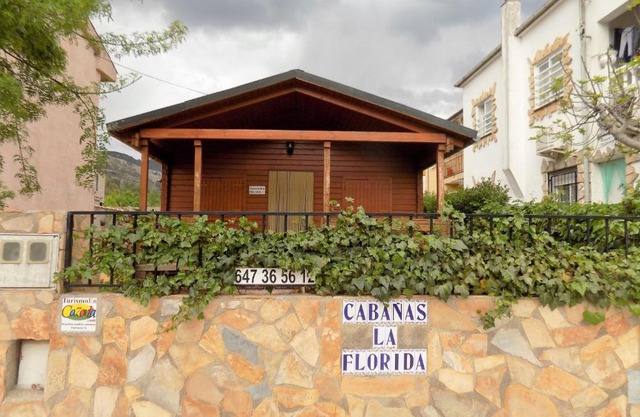 CABAÑAS DE MADERA LA FLORIDA