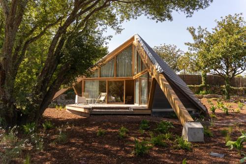 Cabañas de Xarás, Néboda