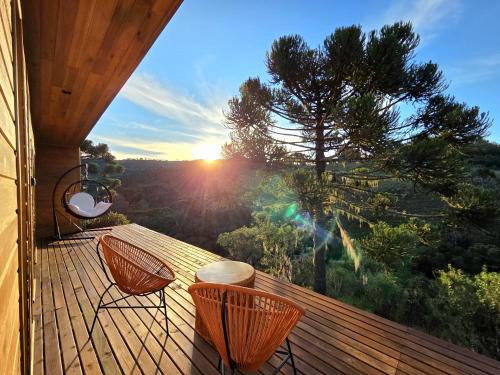 Cabanas Alto Padrão com Jacuzzi, Lareira e cachoeira exclusiva