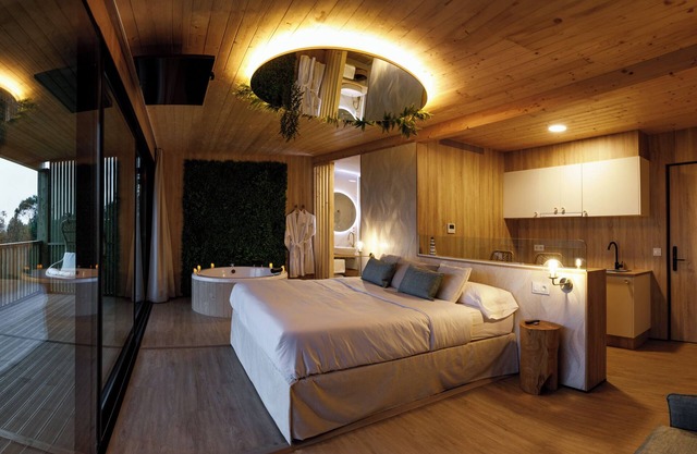 Cabanas da Luz- Faro Vilán