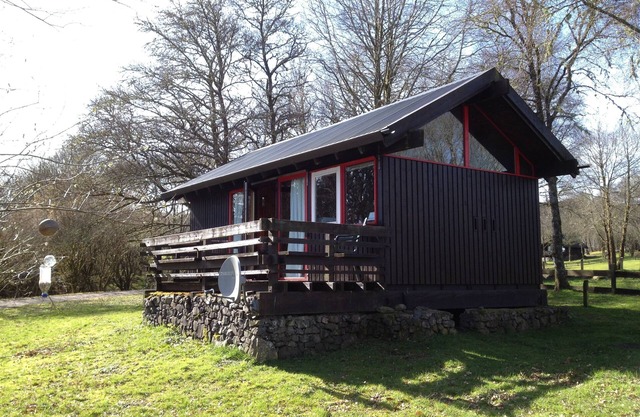 Cabin 16 'Duart' nA Cosy Cabin With Views Over Loch Awe.