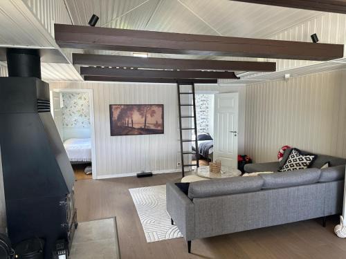 Cabin 20 m from the water on Ekerö