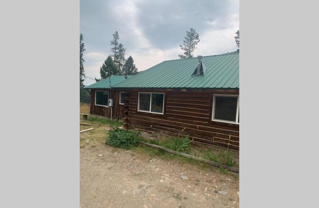 Cabin bordering National Forest