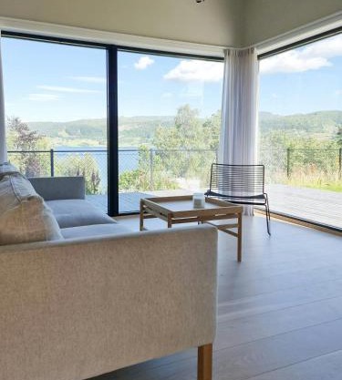 Cabin By The Fjord With Rooftop Terrace On Randøy