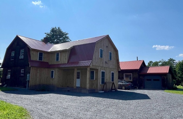 Cabin with guest house on biking/VAST trails