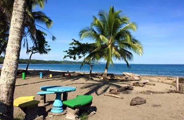 Cabinas Manzanillo Caribe Sur CR