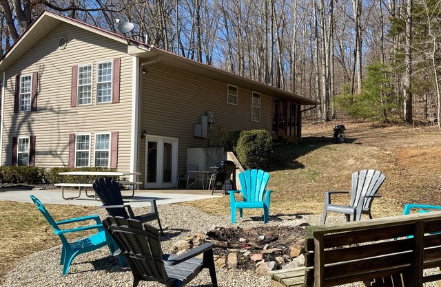 Cabins in Brier Creek near Lake Nolin State Park and Mammoth Cave