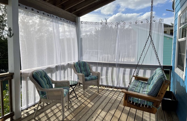 Camelot on the Canal South Bimini. Sleeps 6. Dock Included!
