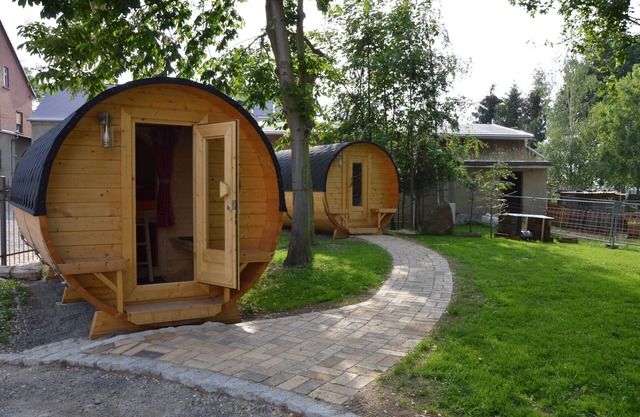 Camping Barrel Bunge 1 with Shared Garden and Wi-Fi