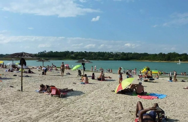 Camping Lac de Thoux* - Lodge tent 3 rooms 4 adults + 2 children
