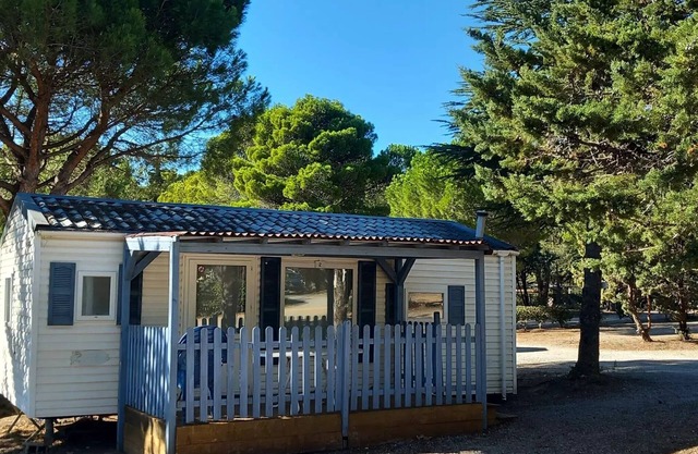 Camping Le Pinada * - Mobil Home BLUEET, VIOLETTE, CAPUCINE - 2 bedrooms - 28m2 4 people