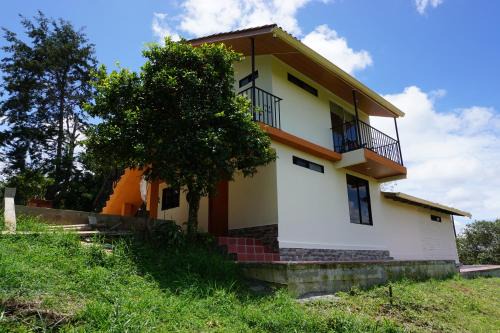 Campo y Descanso 15 min Ciudad Apto 01