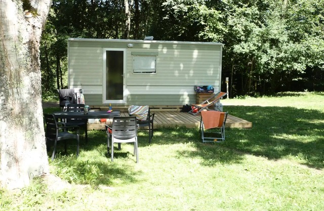 Campsite Domaine de Corneuil * - Mobile Home Tilleul 3 rooms 4 people Without bathroom