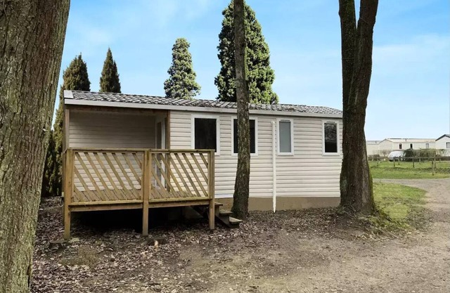 Campsite Le Pré des Moines * - Mobile home ESTRAGON + 3 bedrooms 2 to 8 people - 2 pers. included in the tariff