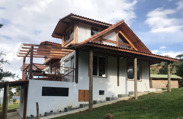 Canto dos Cravos - Chalet in Mantiqueira near Itatiaia Park, high part.